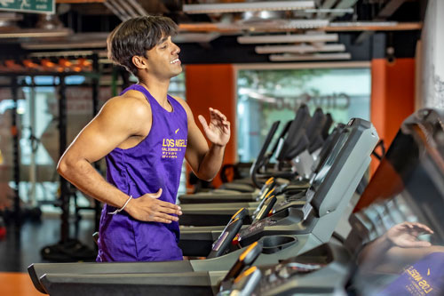 Student on treadmill in CitySport